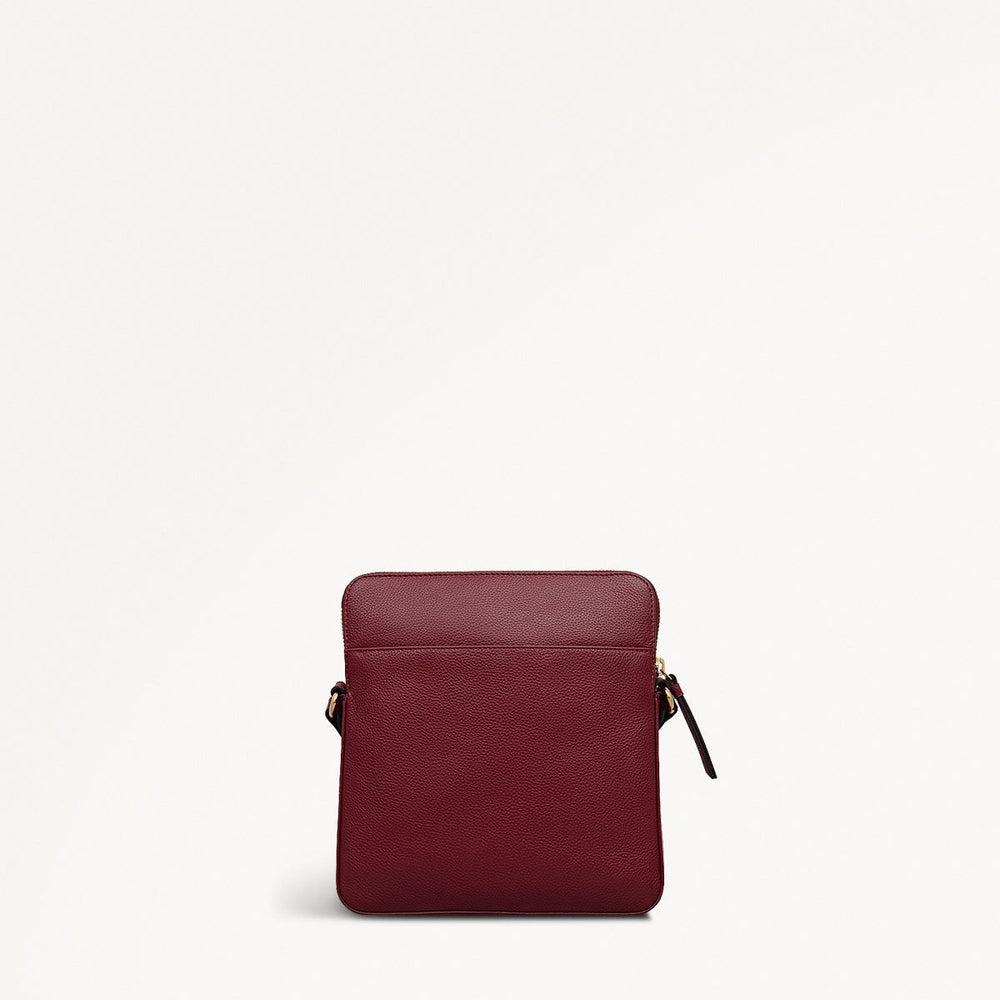 Redford Close Leather Medium Ziptop Cross Body Bag in Merlot - 111901