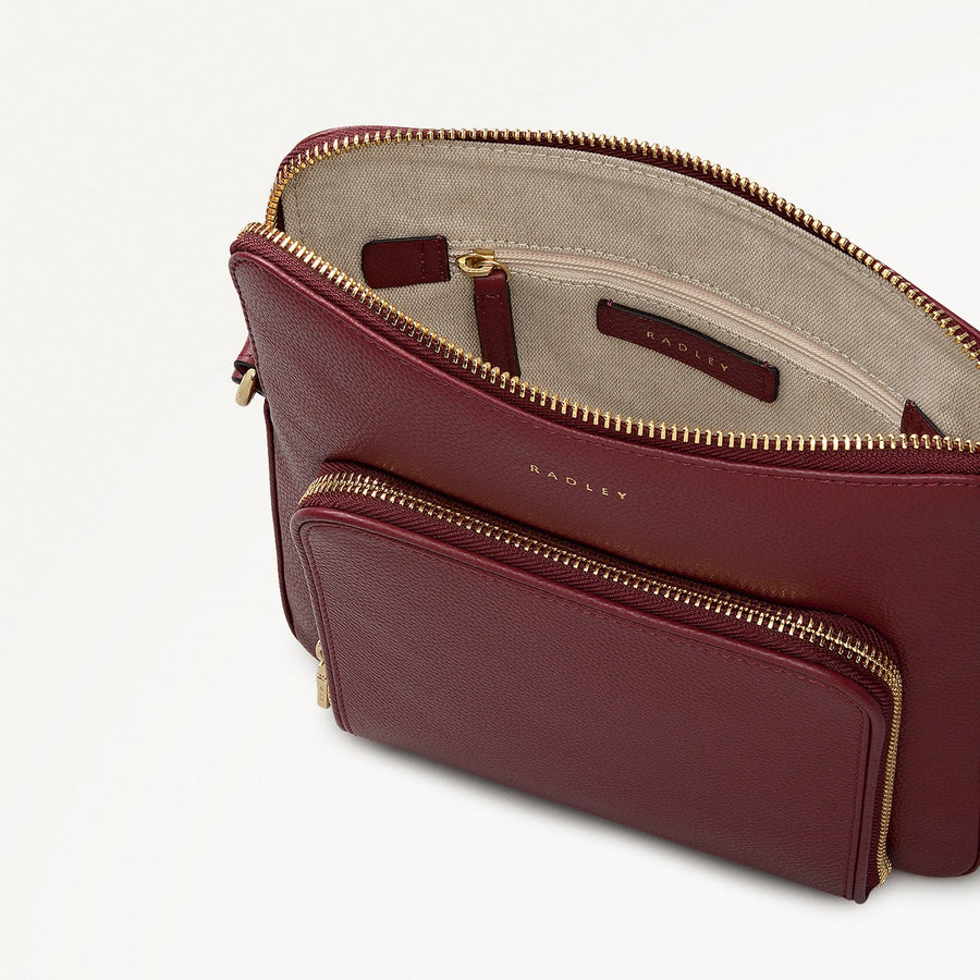 Redford Close Leather Medium Ziptop Cross Body Bag in Merlot - 111901