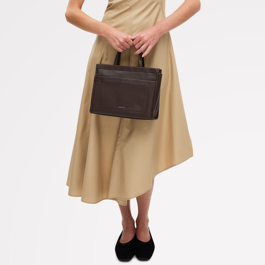 Alba Place Leather Small Ziptop Grab Bag in Dark Oak - 111908