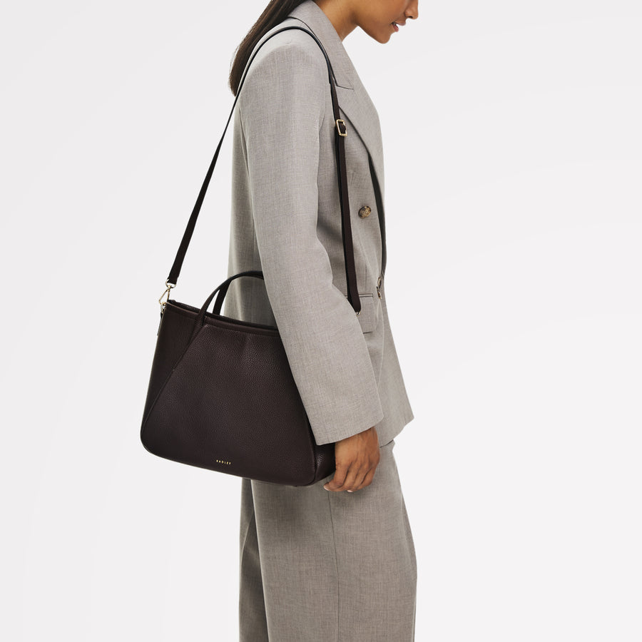 Eastney Street Leather Medium Ziptop Grab Bag in Dark Oak - 111912