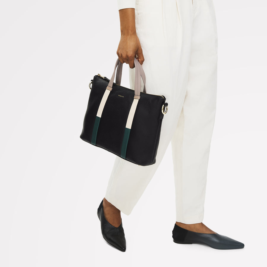 Waterloo Way Medium Ziptop Grab Black - 111916