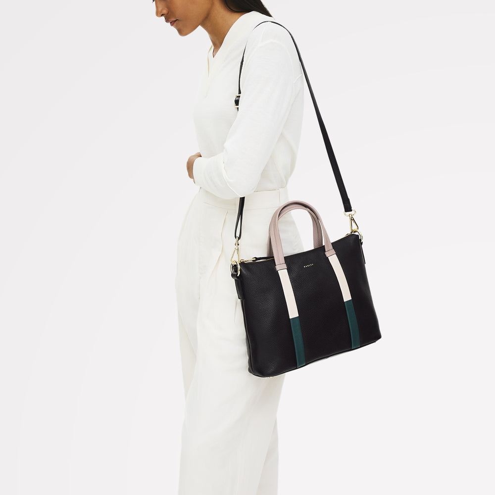 Waterloo Way Medium Ziptop Grab Black - 111916