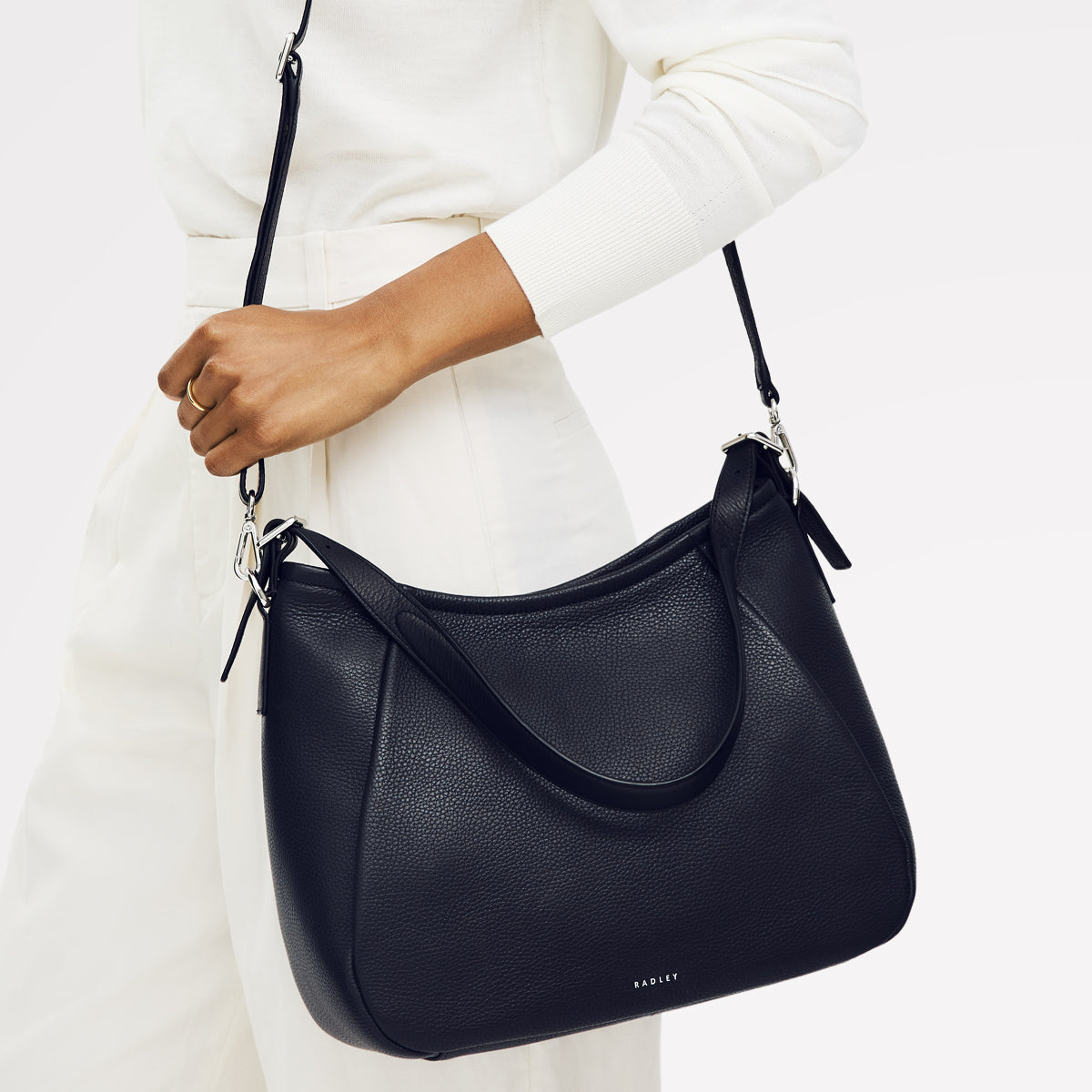 Eastney Street Leather Medium Ziptop Shoulder Bag in Ink - 111923