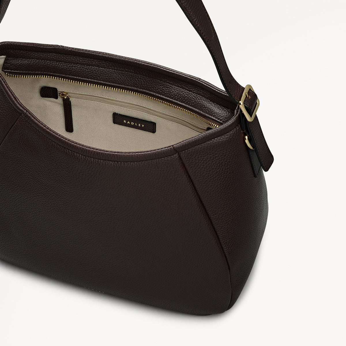 Eastney Street Leather Medium Ziptop Shoulder Bag in Dark Oak - 111924