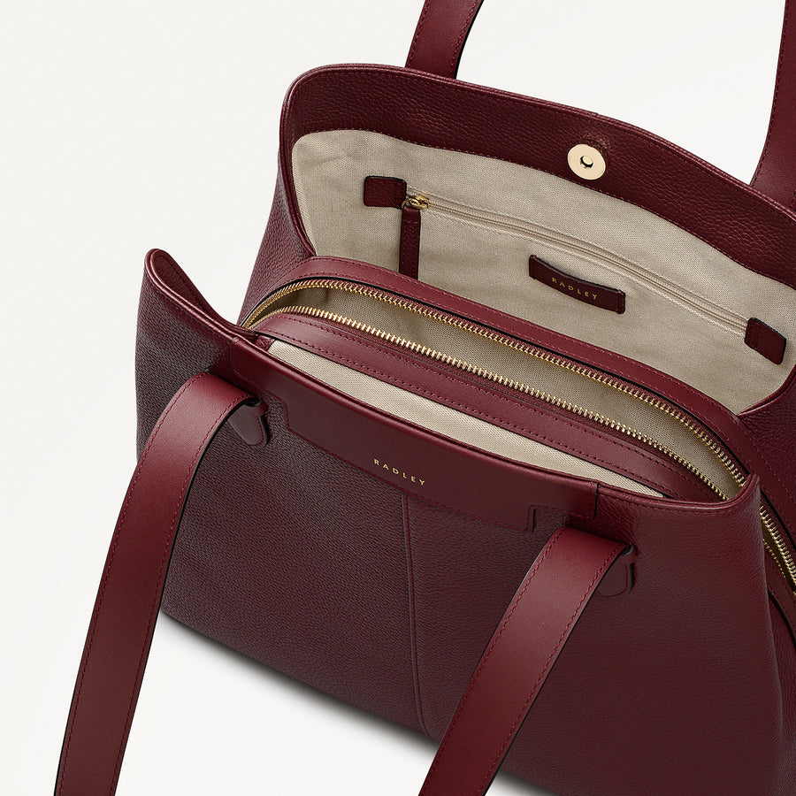 Piccardy Hill 2.0 Leather Medium Ziptop Shoulder Bag in Merlot - 111935