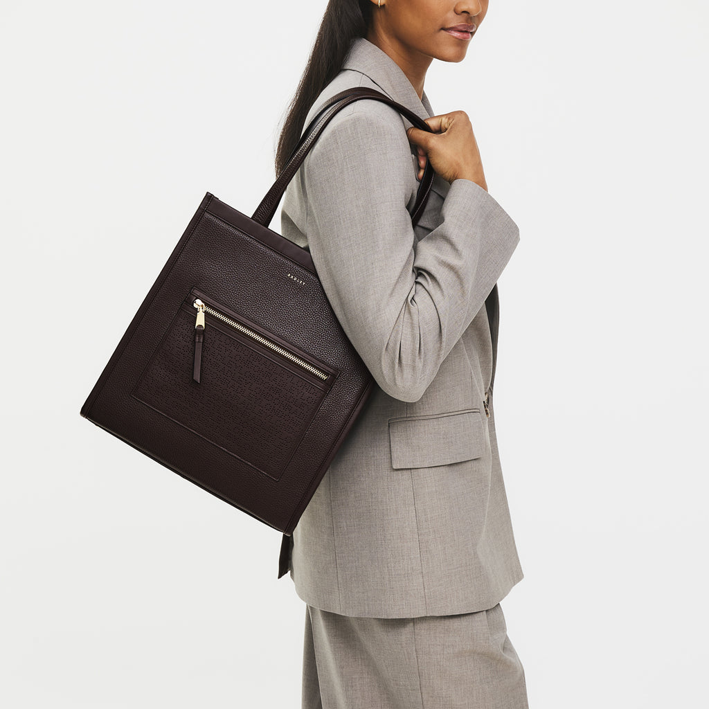 Alba Place Leather Medium Ziptop Tote Bag in Dark Oak - 111938