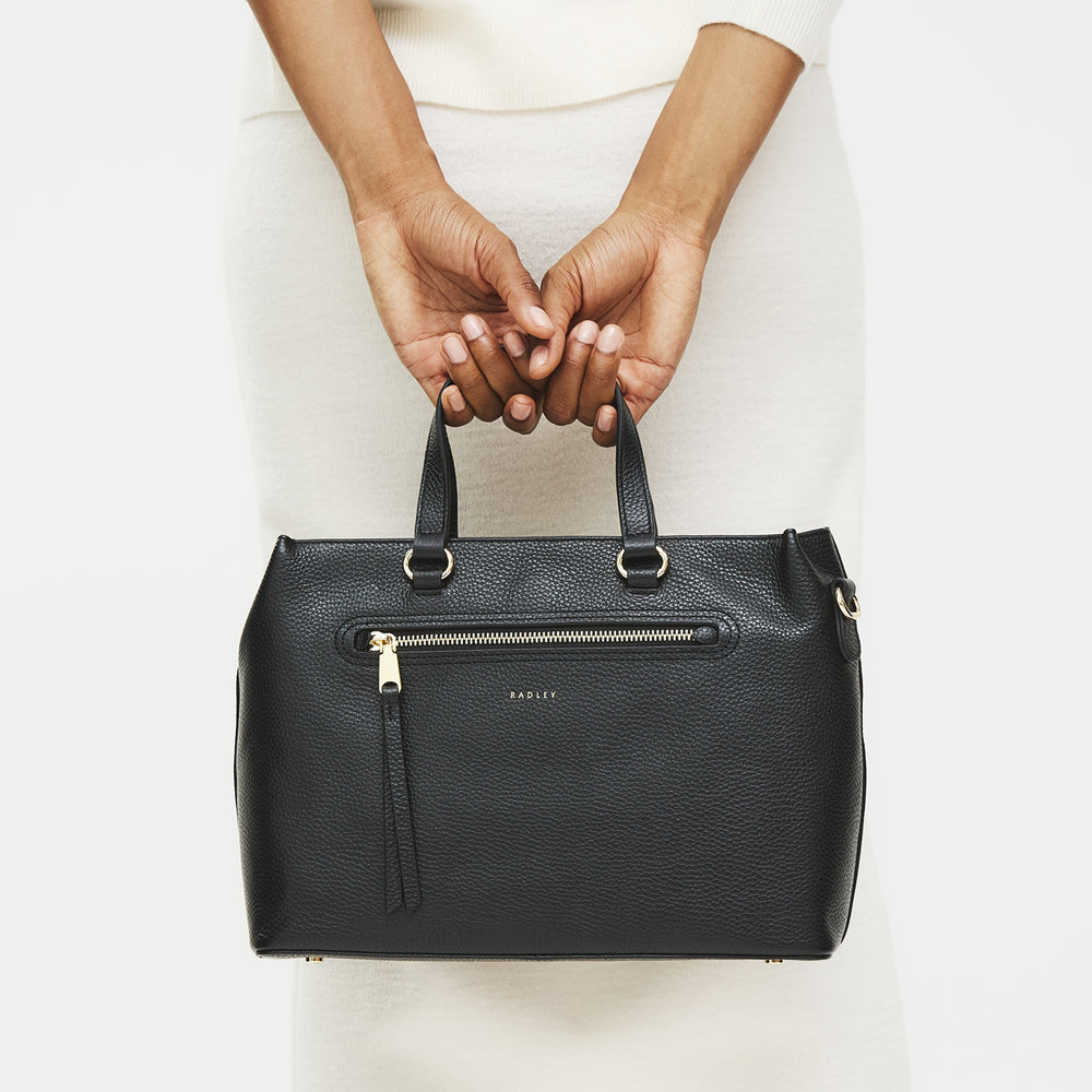 Pickwick Leather Medium Ziptop Grab Bag in Black - 111956