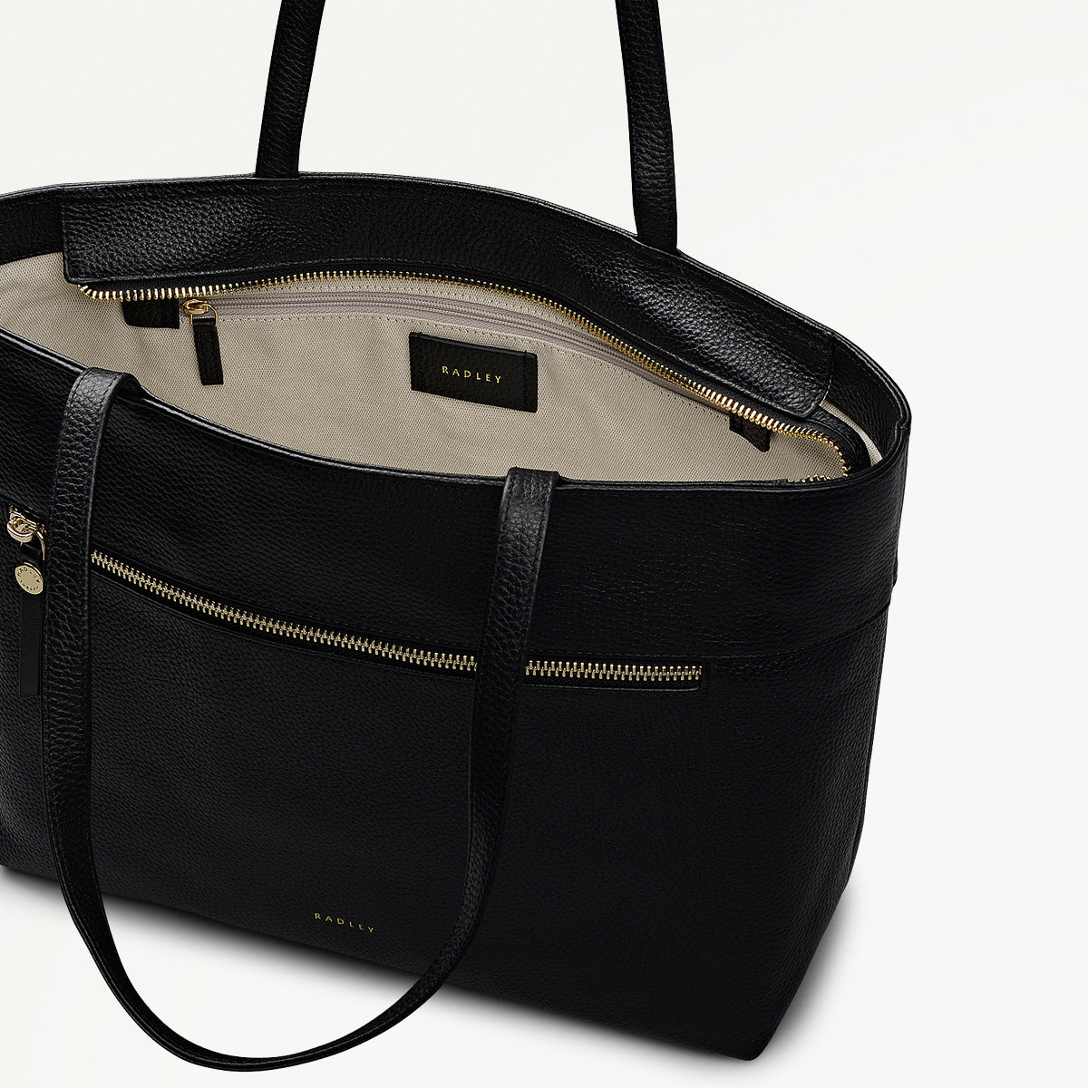 Fountain Road Leather Medium Ziptop Tote Bag in Black - 111964