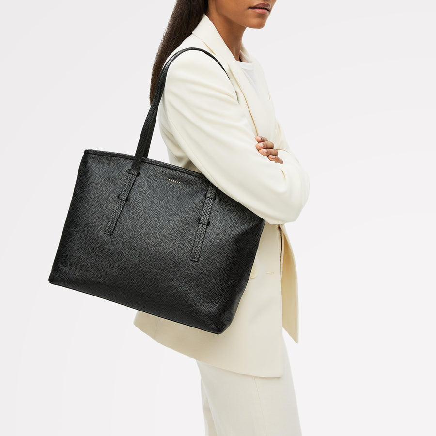 Bridgewater Leather Medium Ziptop Tote Bag in Black - 111967