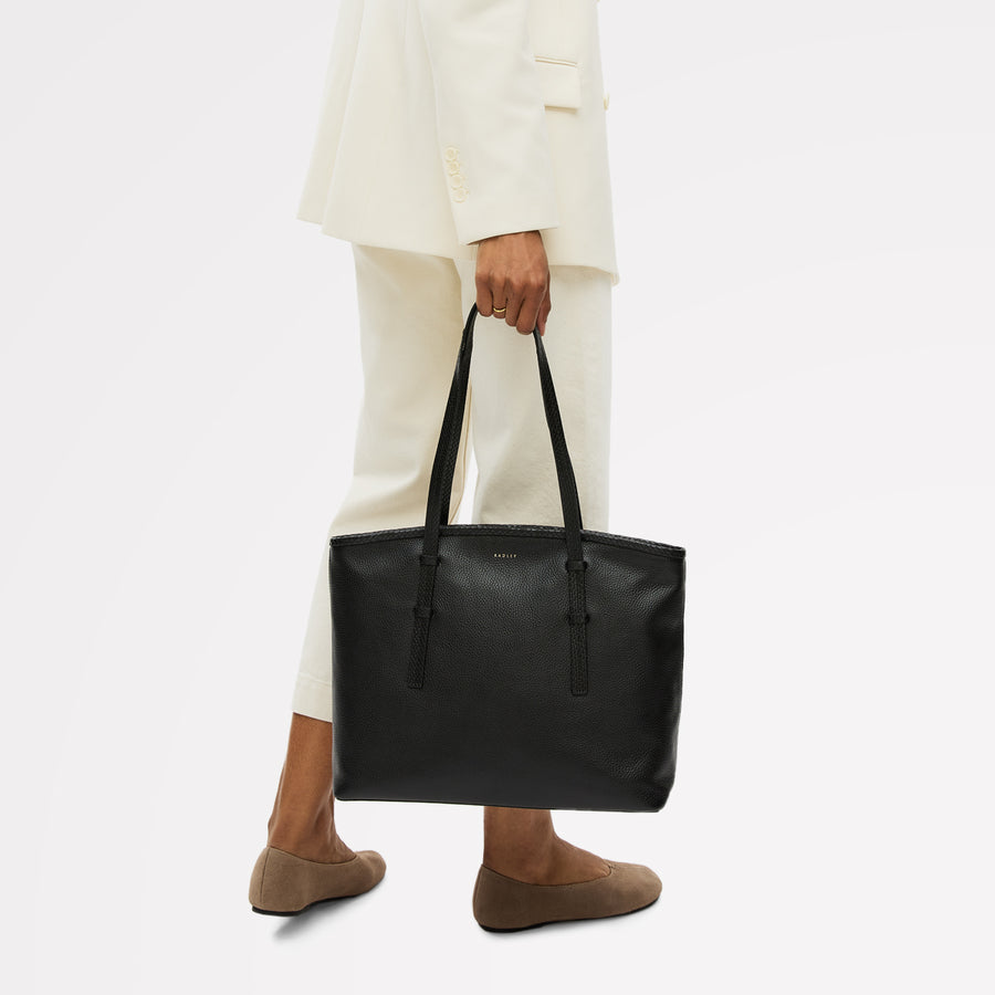 Bridgewater Leather Medium Ziptop Tote Bag in Black - 111967