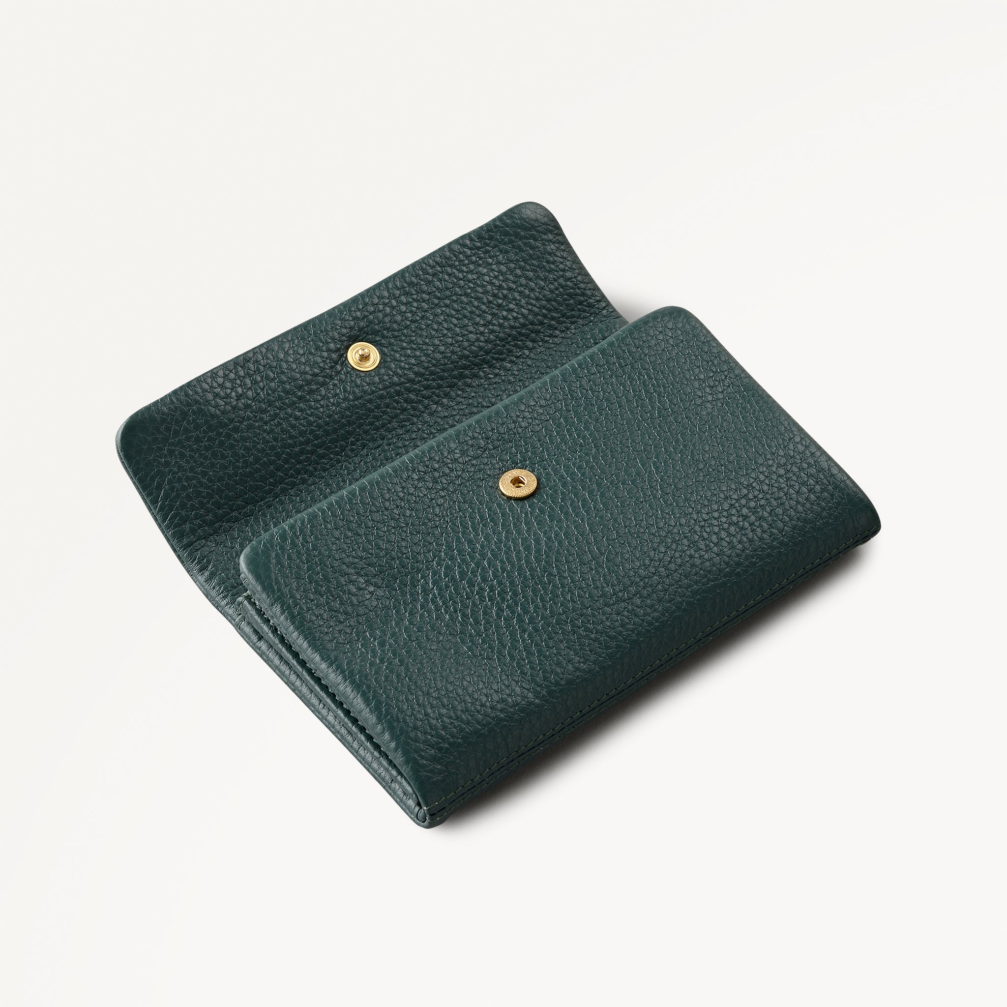 Pickwick Leather Medium Flapover Wallet in Cedar - 111988