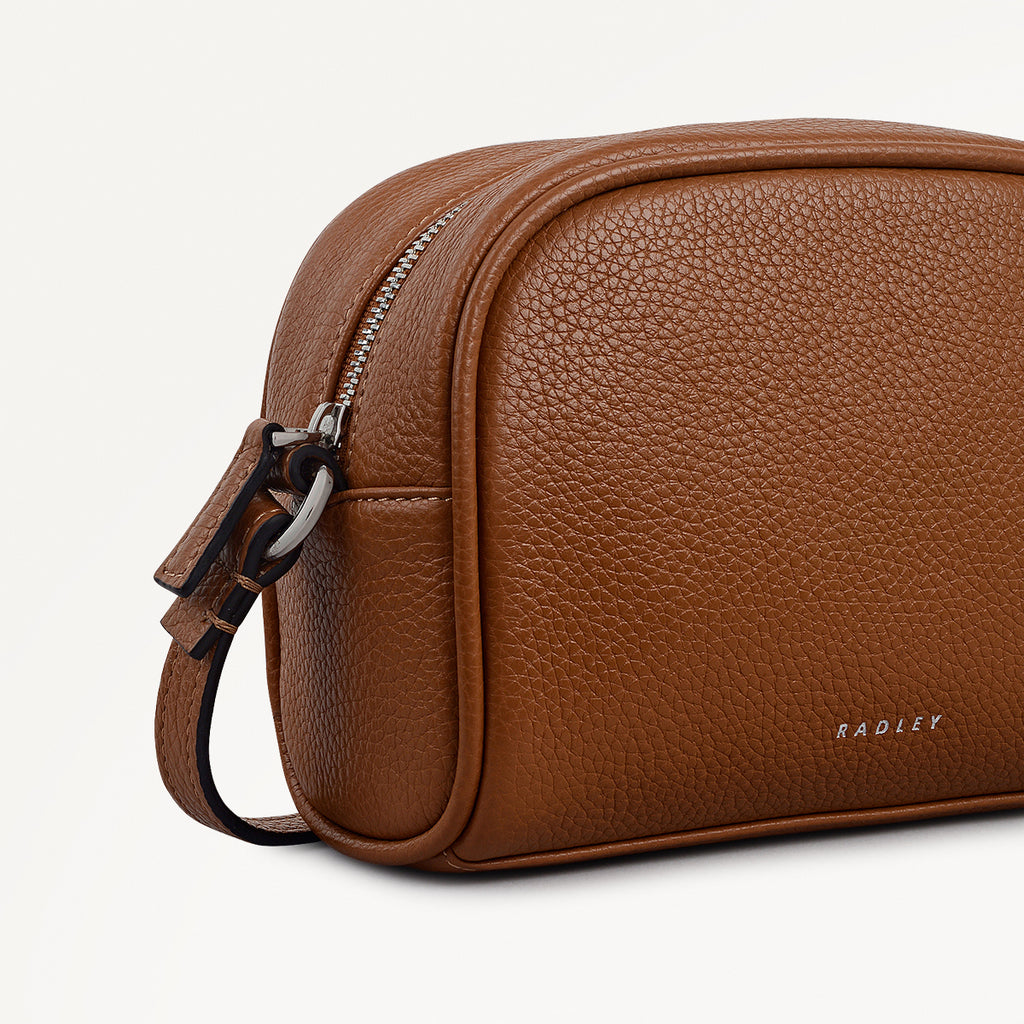 The Daily Small Zip Around Cross Body Toffee - 112018
