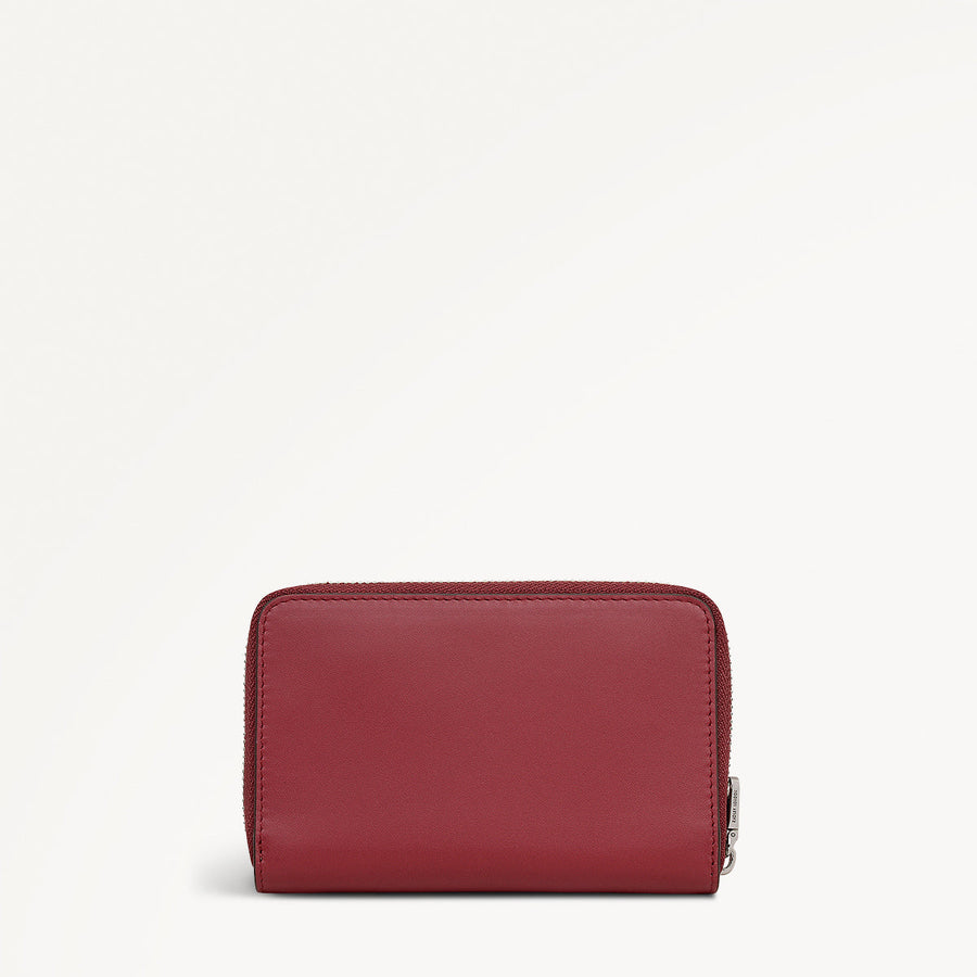 Pockets Leather Medium Zip Around Wallet in Carmine - 112069