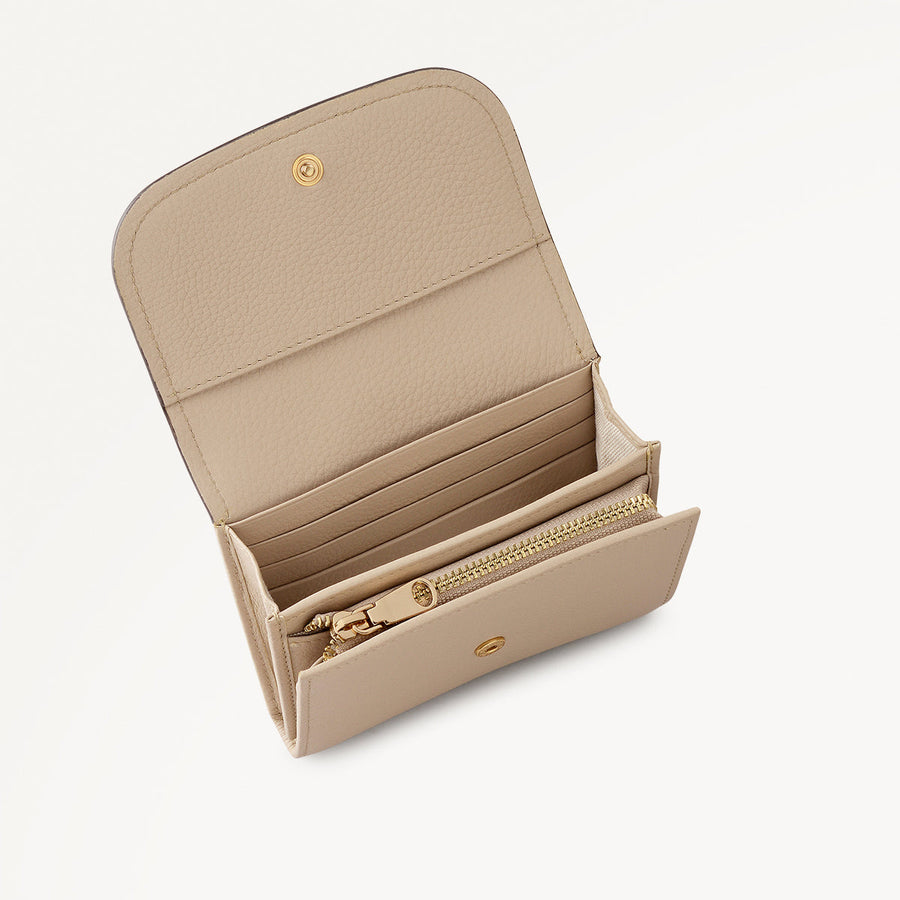 Bathurst Mews Leather Medium Flapover Wallet in Porcini - 112079