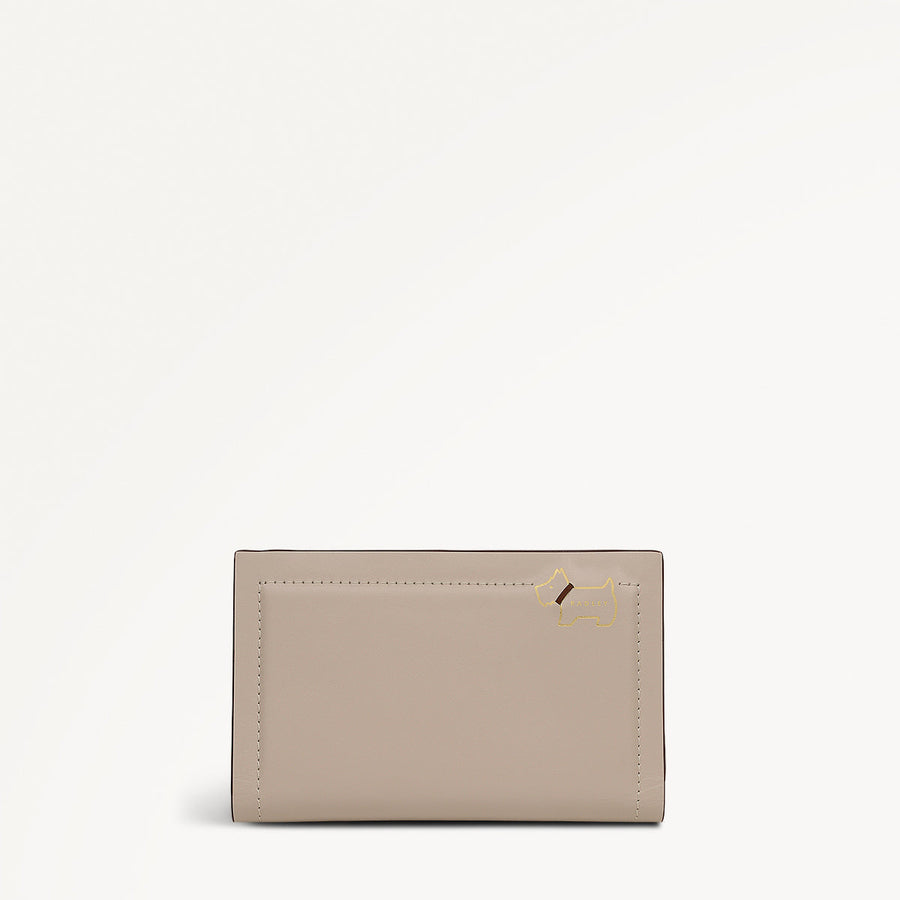 Heritage Lane Leather Medium Bifold Wallet in Porcini - 112081