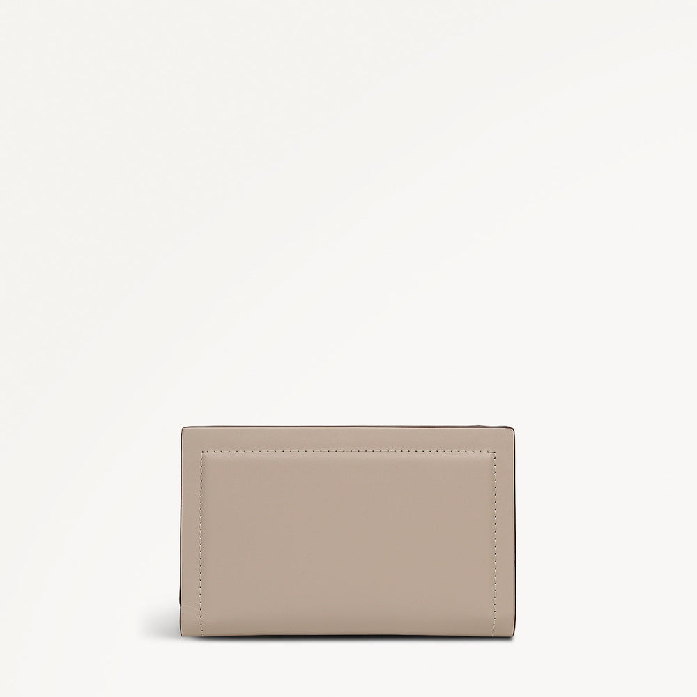 Heritage Lane Leather Medium Bifold Wallet in Porcini - 112081