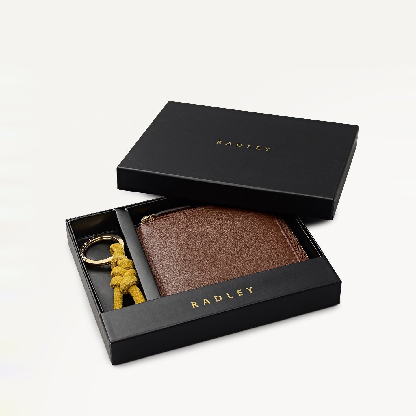 Chilworth Street Leather Medium Boxed Wallet And Keyring in Ochre - 112096