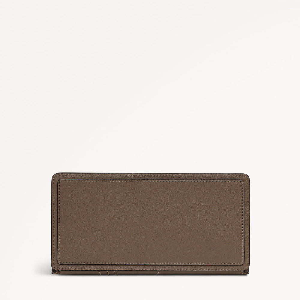 Coin Street Leather Large Bifold Wallet in Coffee - 112102