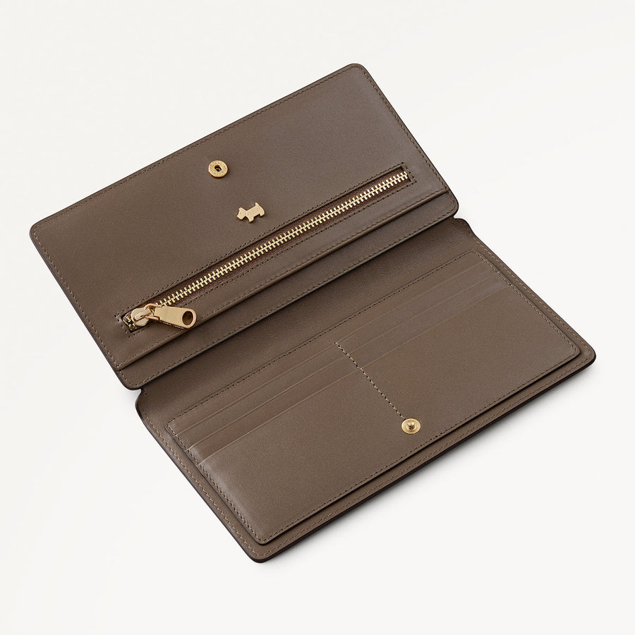 Coin Street Leather Large Bifold Wallet in Coffee - 112102