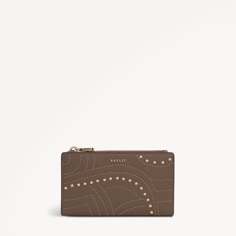 Coin Street Leather Medium Ziptop Wallet in Coffee - 112103