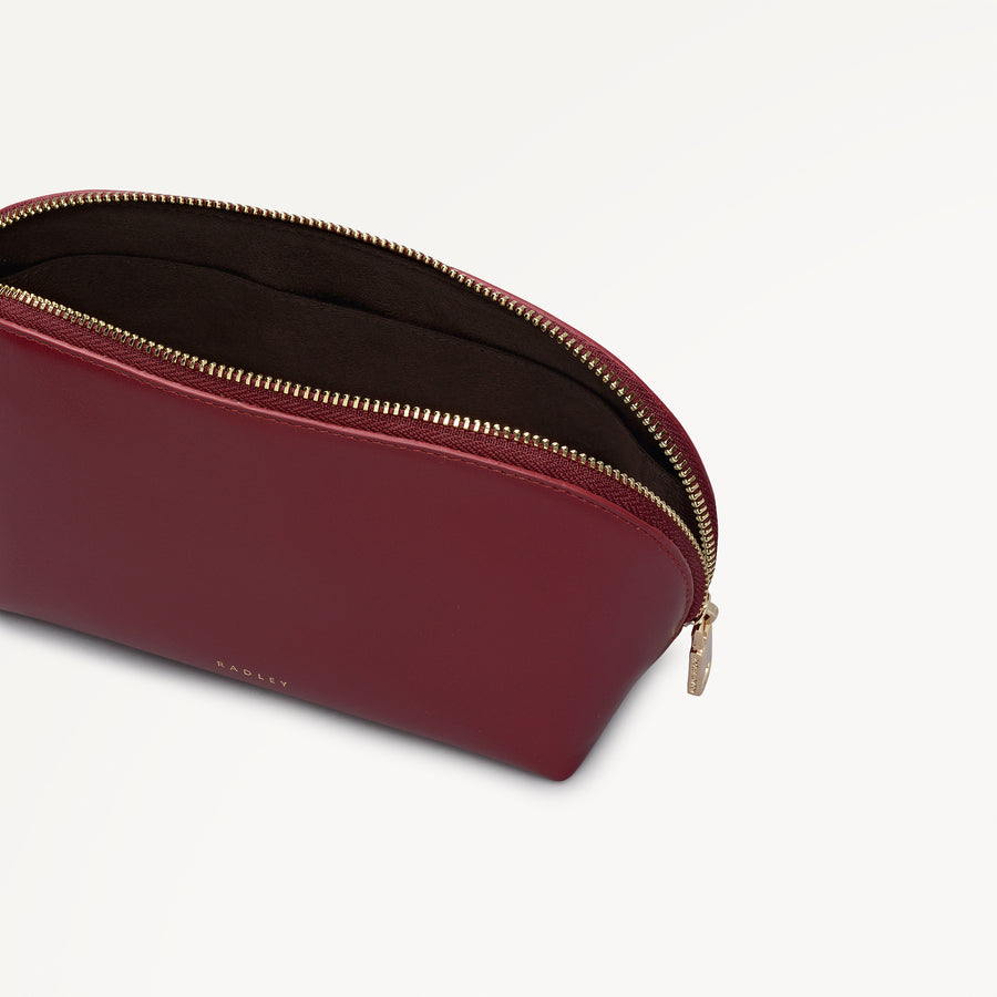 Commute Street Leather Medium  Cosmetic Pouch in Carmine - 112117