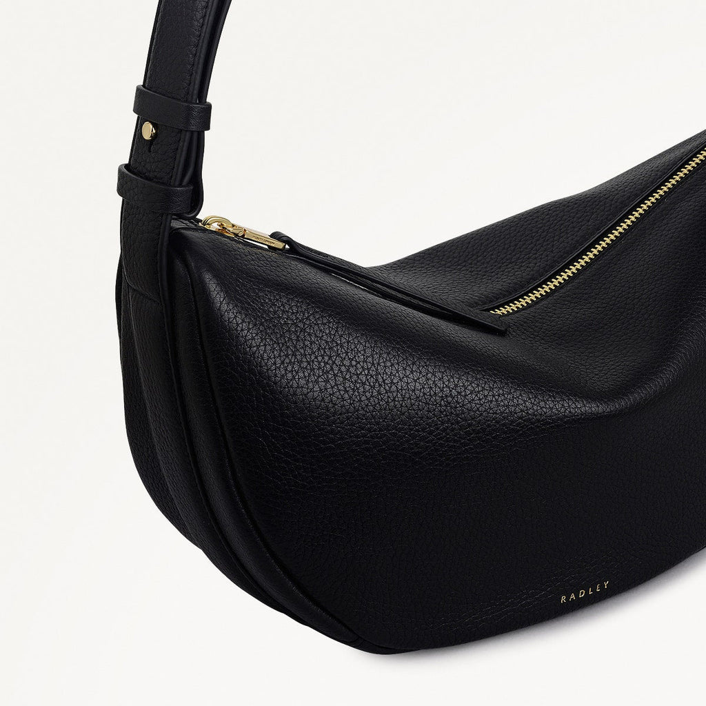 Dukes Place Leather Medium Ziptop Sling Bag in Black - 112135