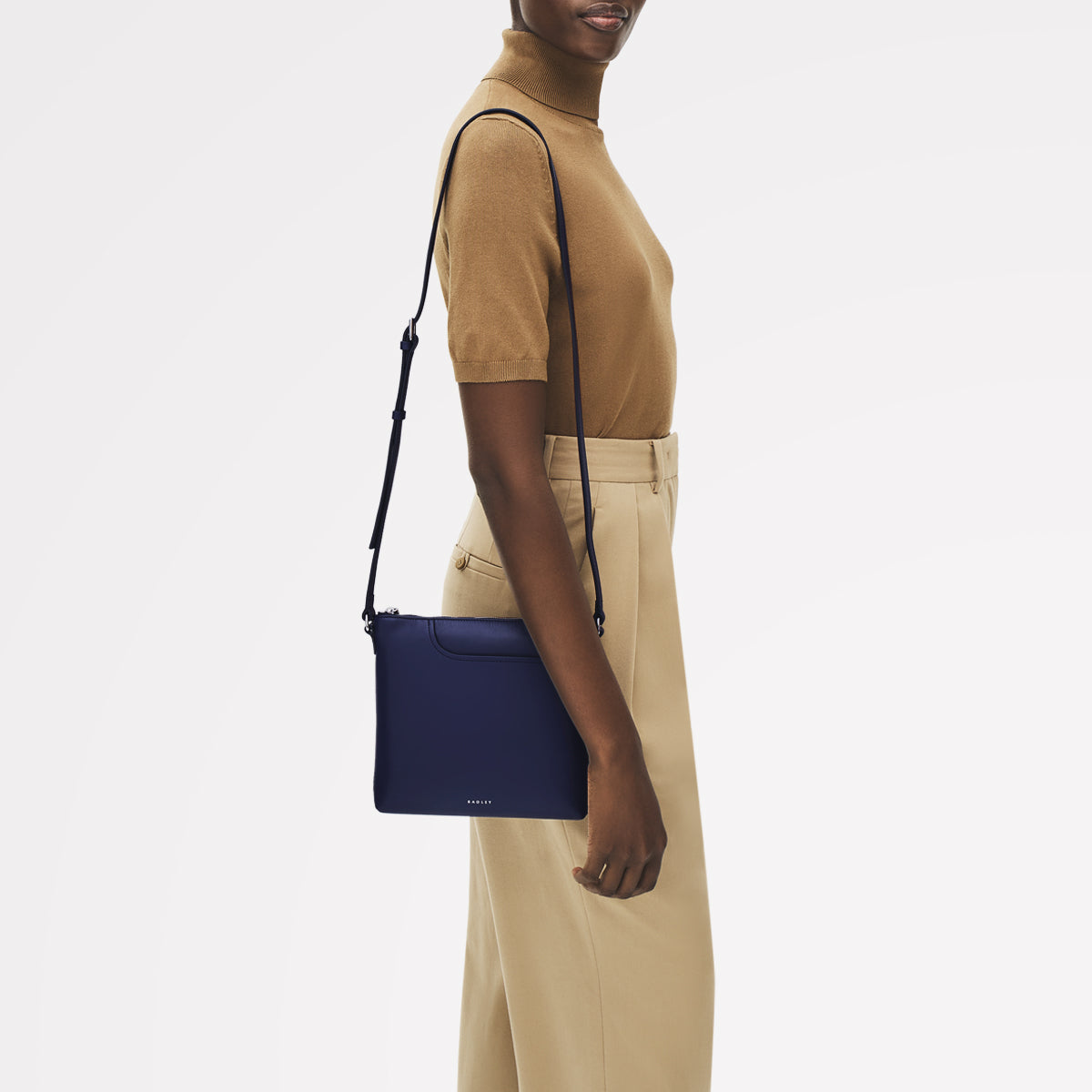 Pockets Leather Small Ziptop NS Cross Body Bag in Evenfall - 112150