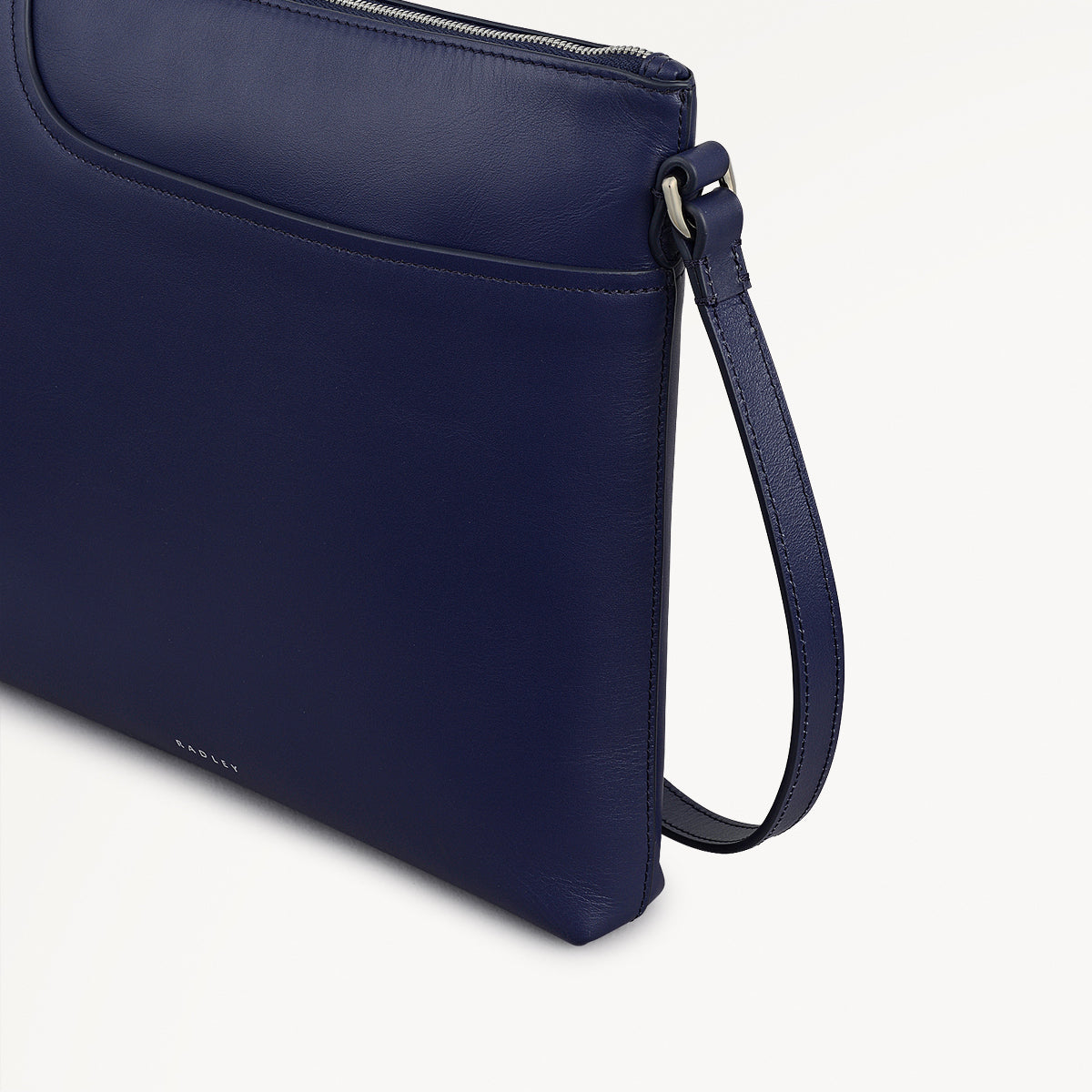 Pockets Leather Large Ziptop Ns Cross Body Bag in Evenfall - 112151