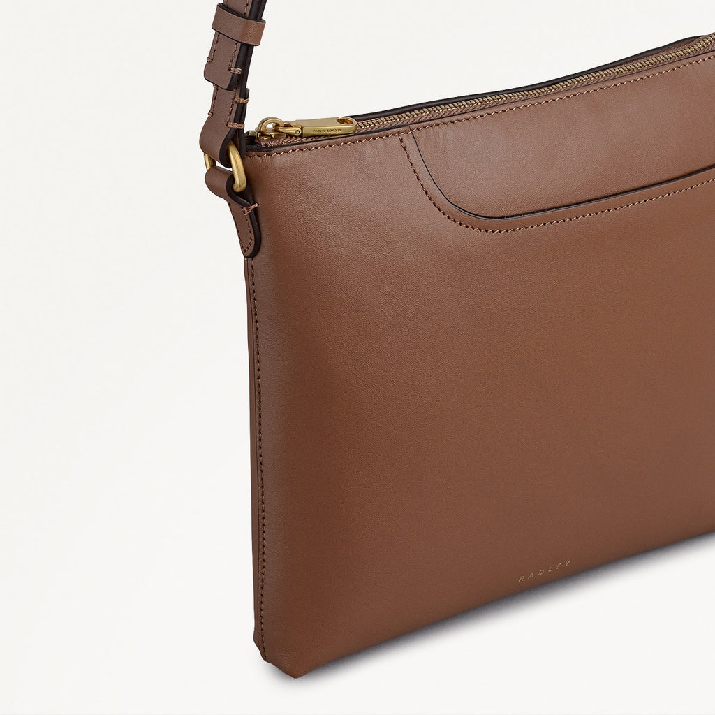 Pockets Leather Small Ziptop NS Cross Body Bag in Saddle - 112154