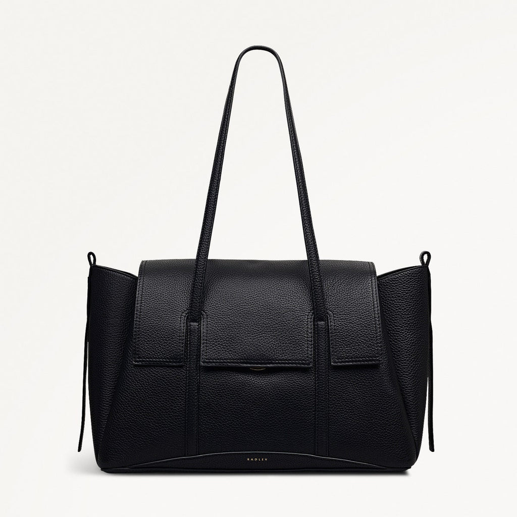 The Chancery Leather Large Flapover Shoulder Bag in Black - 112163