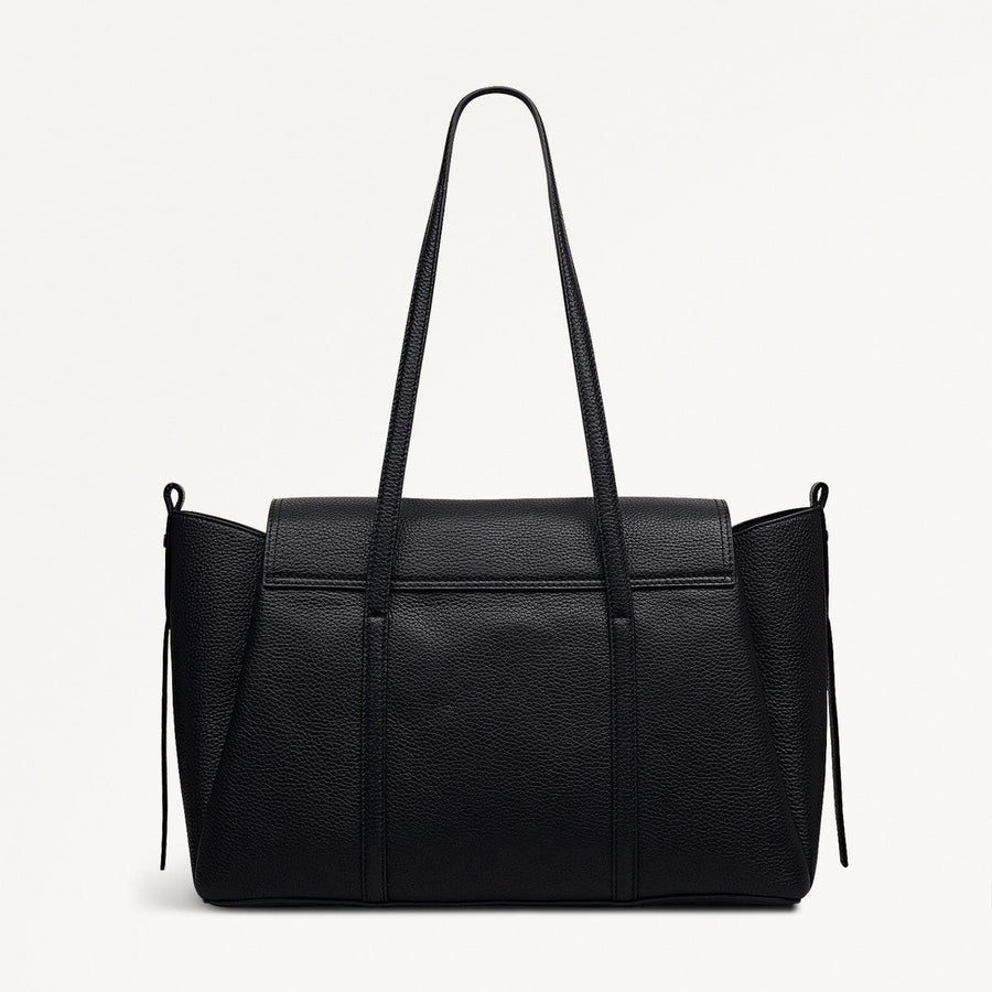 The Chancery Leather Large Flapover Shoulder Bag in Black - 112163