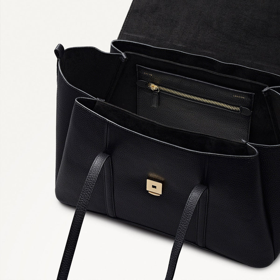 The Chancery Leather Large Flapover Shoulder Bag in Black - 112163