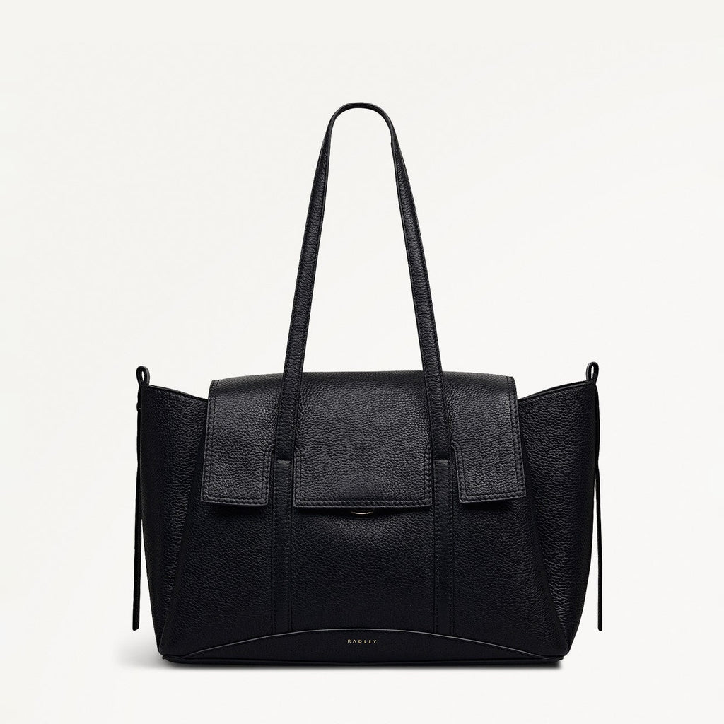 The Chancery Leather Medium Flapover Shoulder Bag in Black - 112164