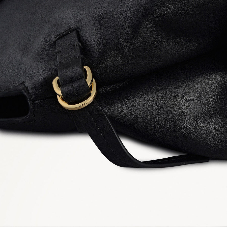 Fleet Street Medium Flapover Shoulder Bag in Black - 112187