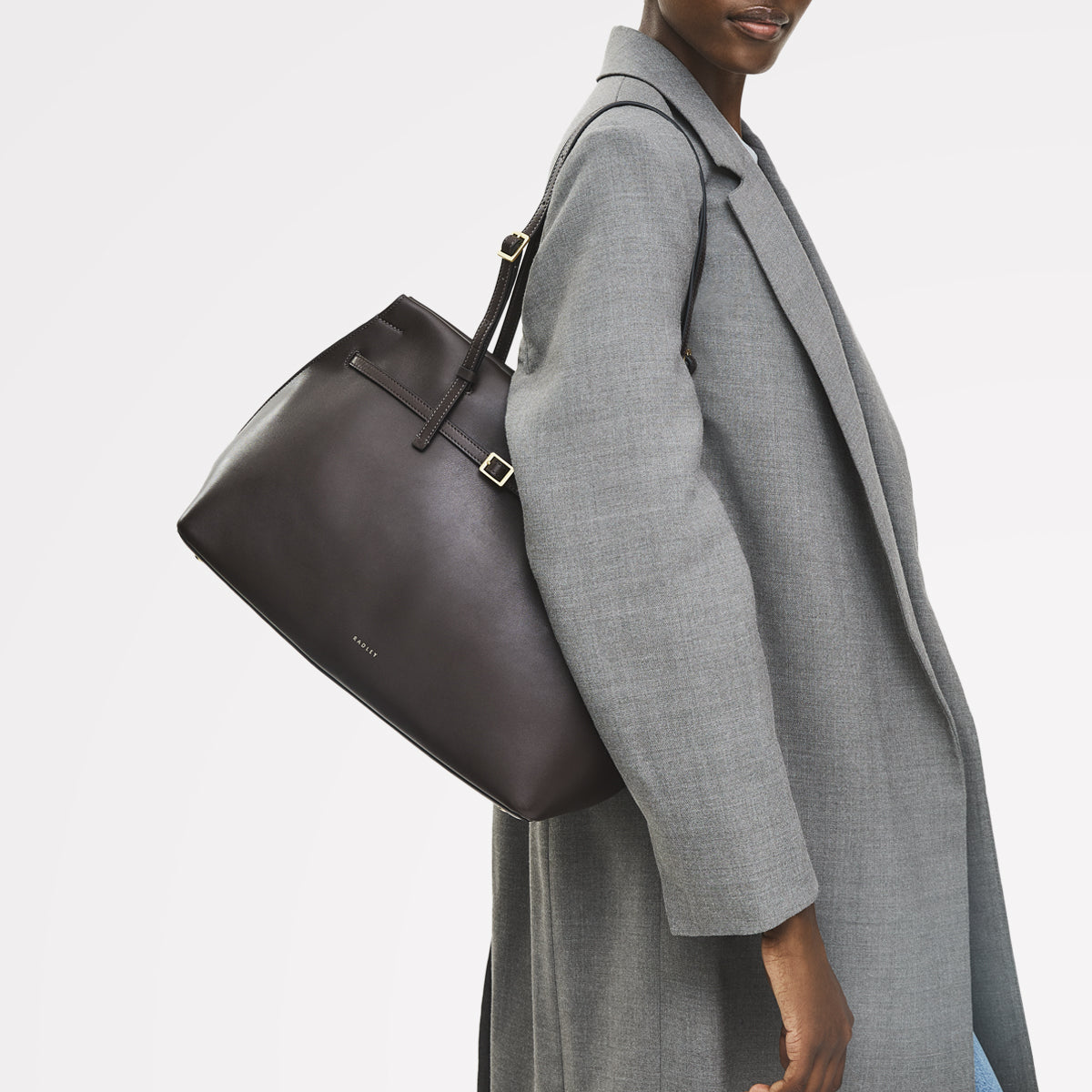 The Christina Large Ziptop Shoulder Dark Oak  - 112196