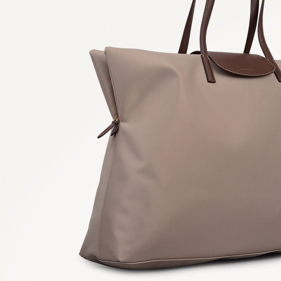 Pocket Essentials Fabric Large Ziptop Shoulder Bag in Porcini - 112219