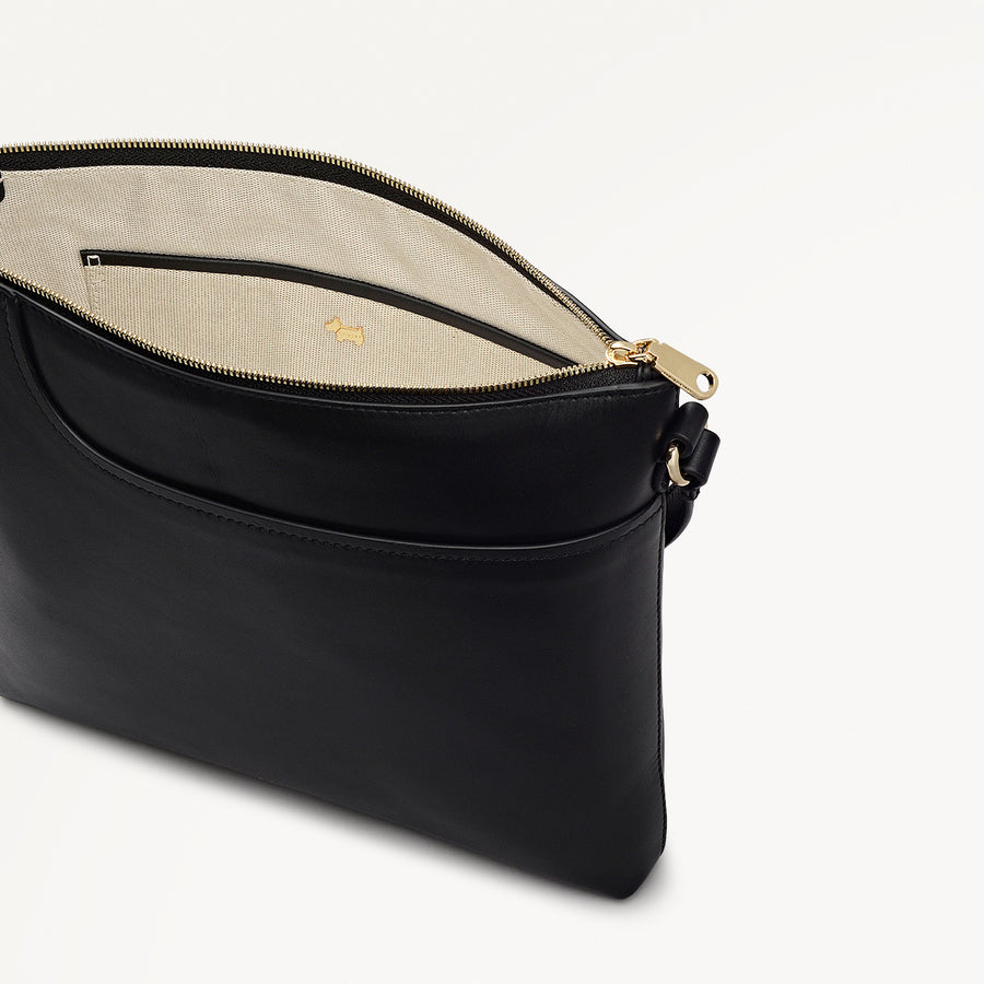 Pockets Large Ziptop North-South Cross Body Bag in Black - 112225