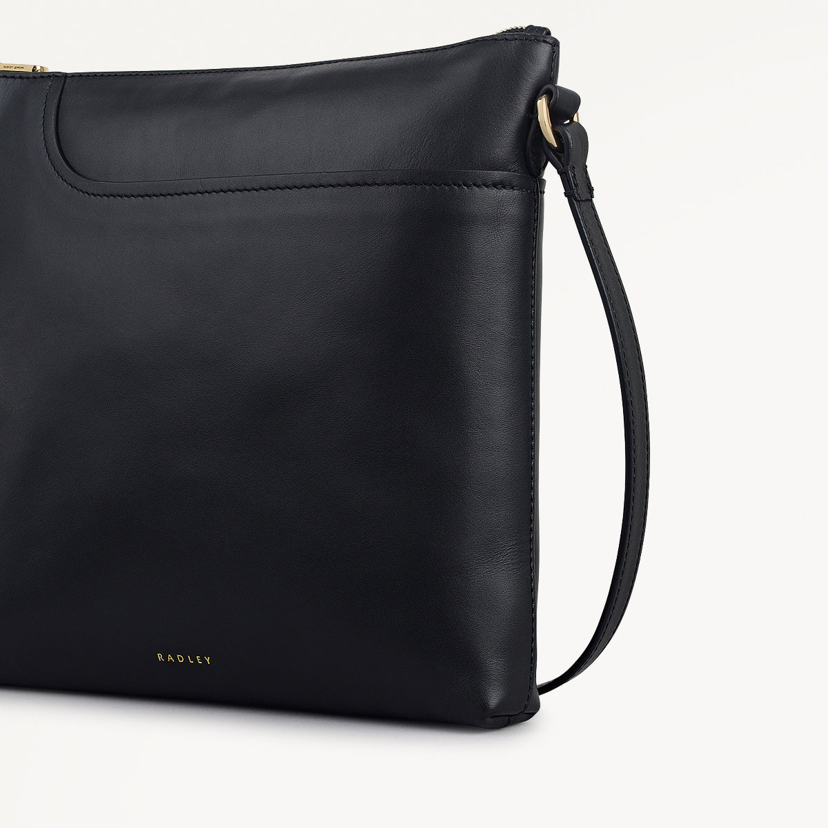 Pockets Large Ziptop North-South Cross Body Bag in Black - 112225