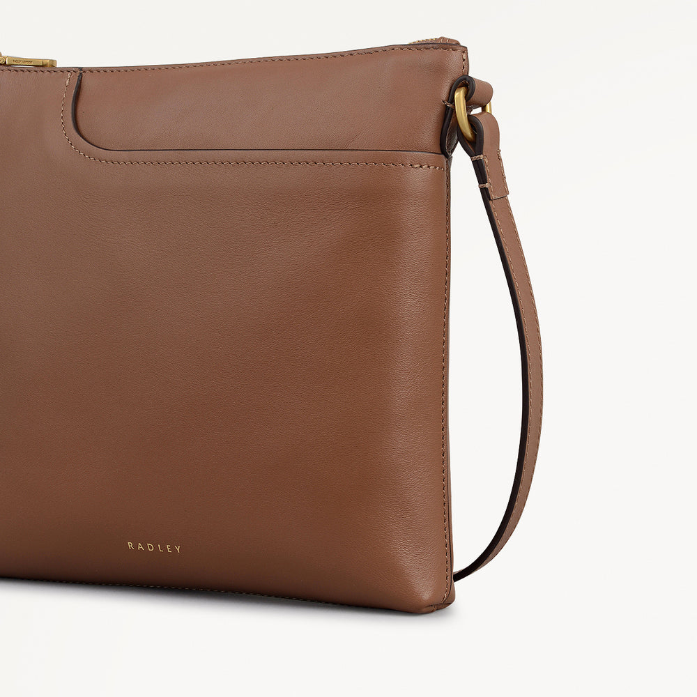Pockets Small Ziptop Cross Body Bag in Saddle Brown - 112226
