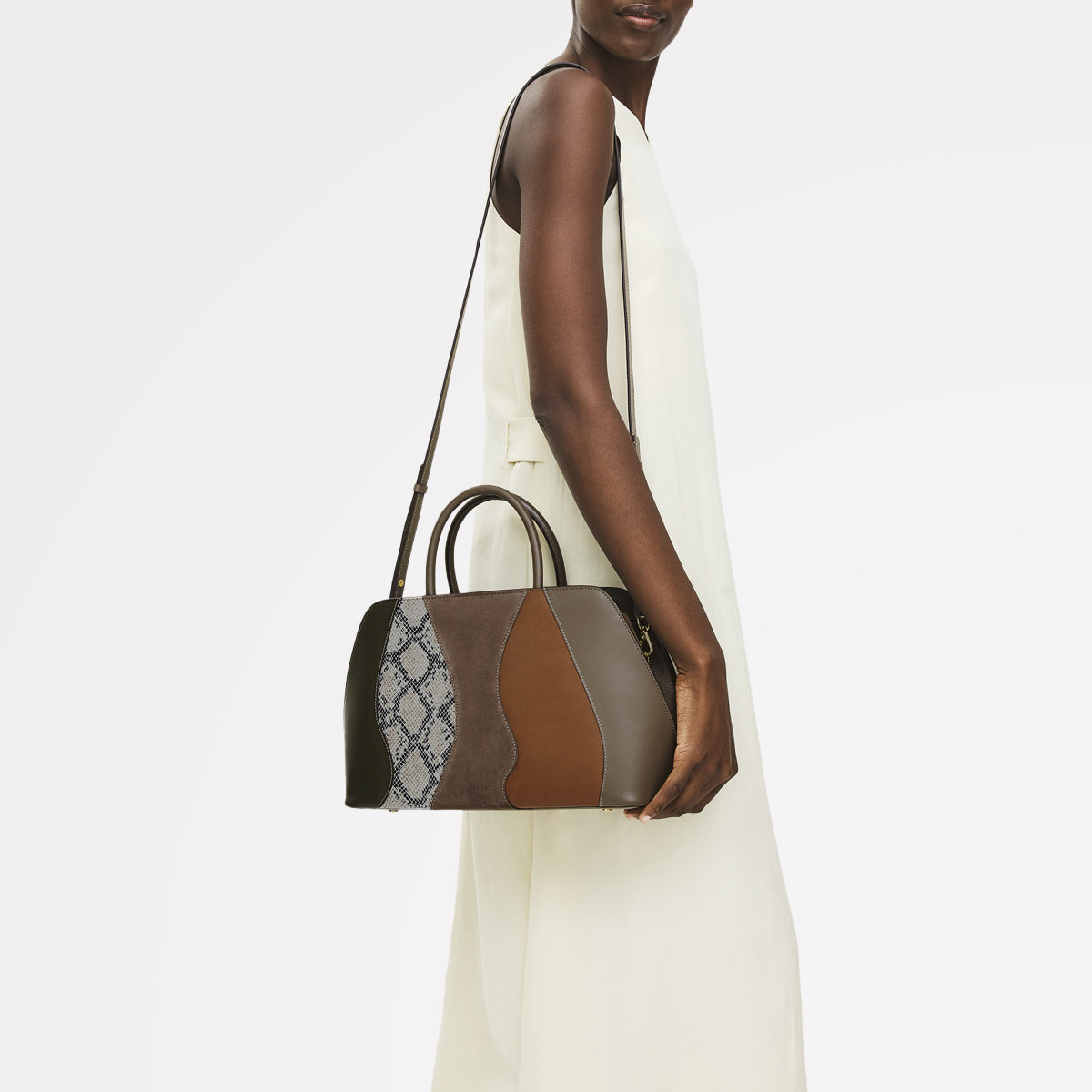 Liverpool Street Leather Medium Ziptop Grab Bag in Coffee - 112249