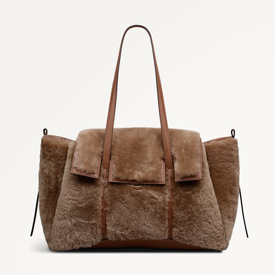 The Chancery Leather Medium Flapover Shoulder Bag in Saddle - 112255