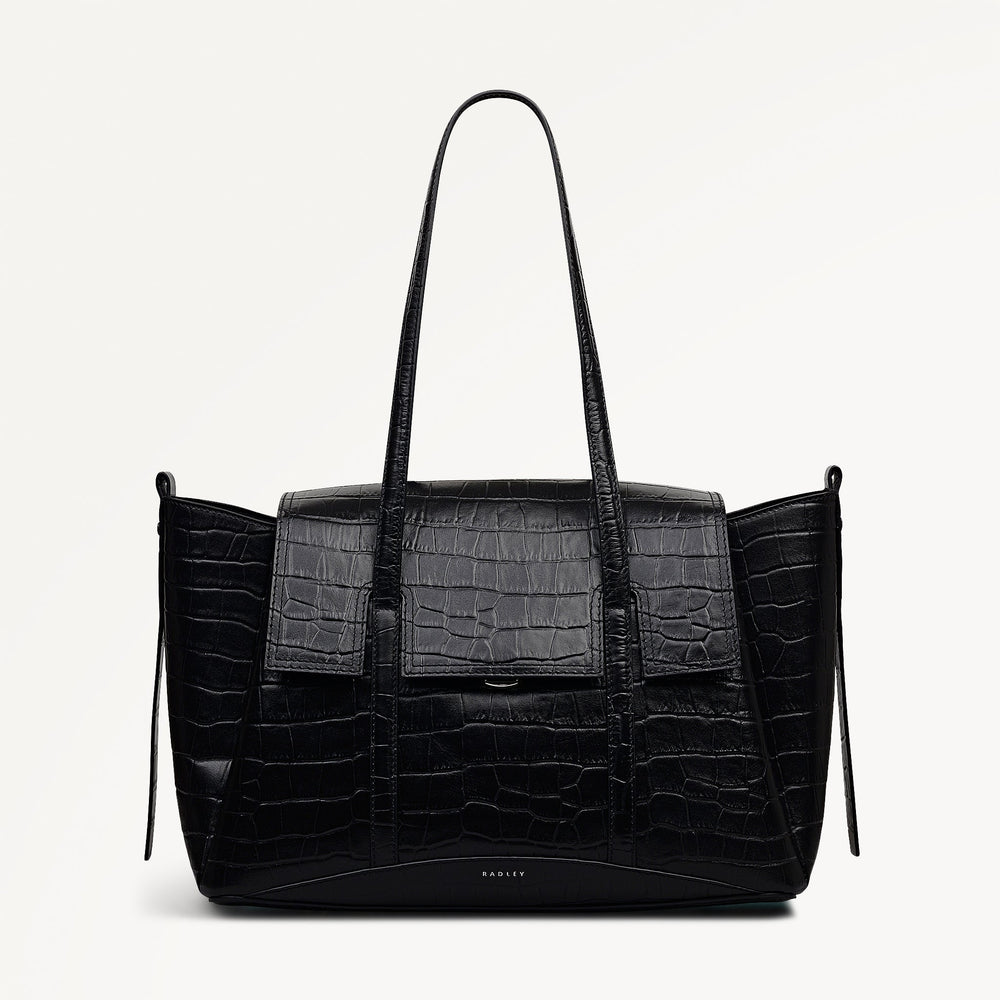 The Chancery Leather Medium Flapover Shoulder Bag in Black - 112256