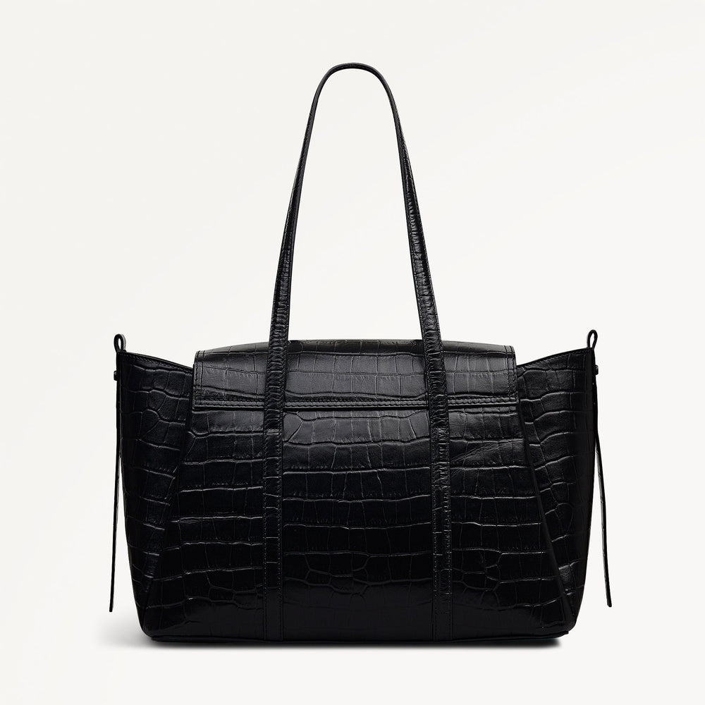 The Chancery Leather Medium Flapover Shoulder Bag in Black - 112256