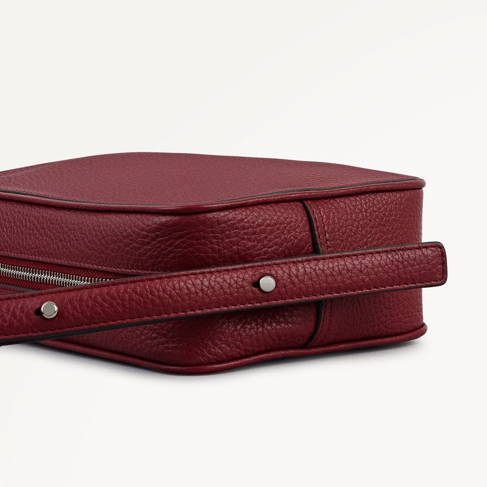 Duchess Close Leather Small Ziptop Cross Body Bag in Carmine - 112259