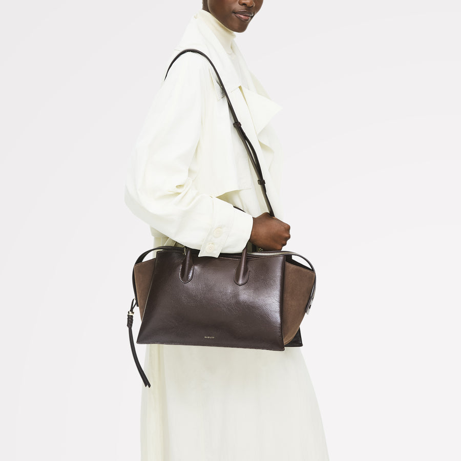 The Romilly Leather Large Ziptop Grab Bag in Dark Oak - 112267