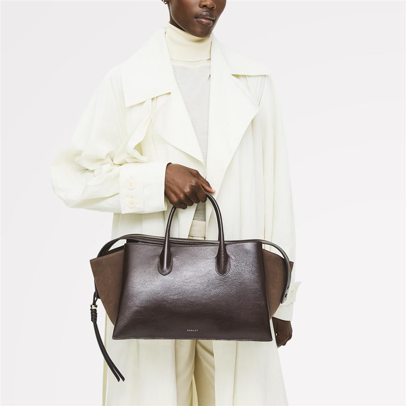 The Romilly Leather Large Ziptop Grab Bag in Dark Oak - 112267