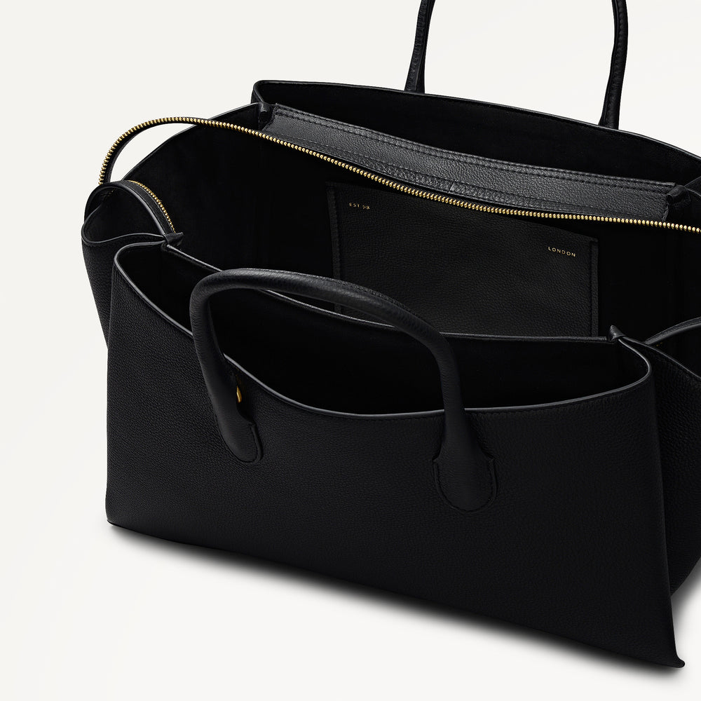 The Romilly Leather Large Ziptop Grab Bag in Black - 112269
