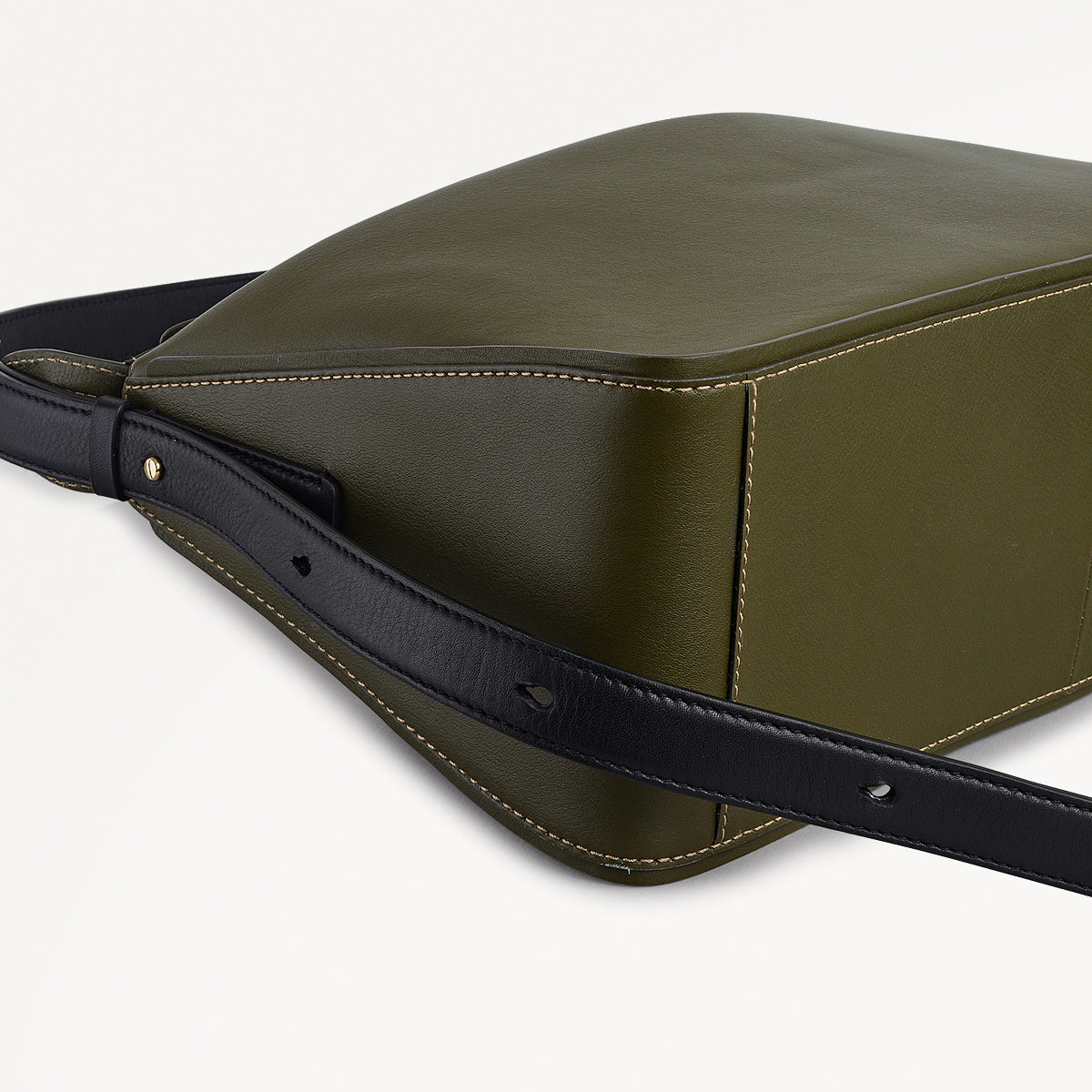 Westwell Lane Leather Large Ziptop Shoulder Bag in Pine Needle - 112288