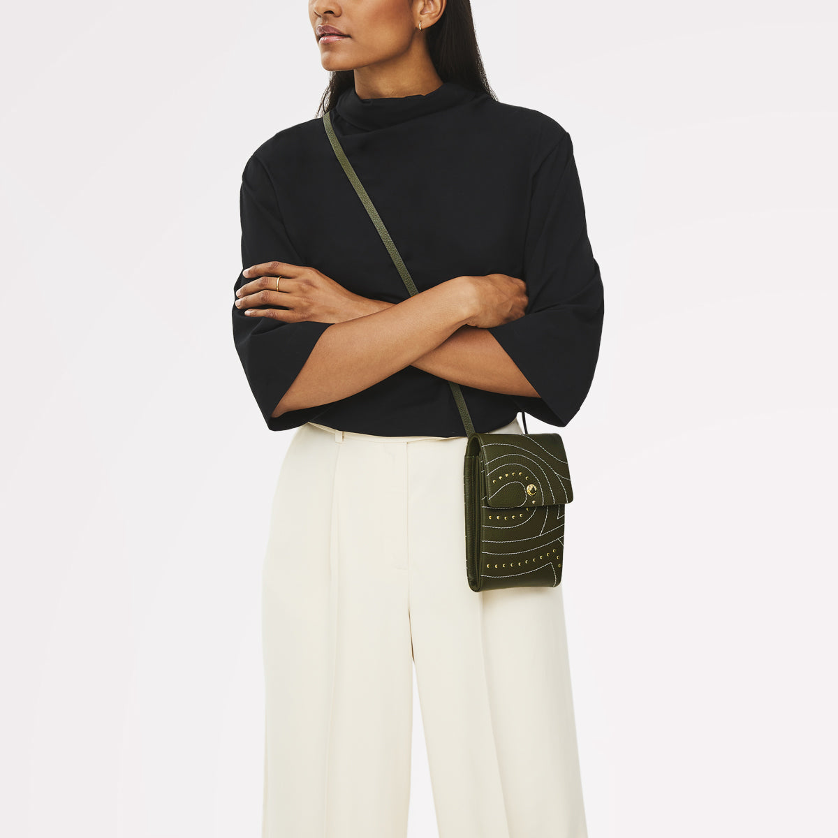Mallow Street Leather Medium Phone Cross Body Bag in Pine Needle - 112292