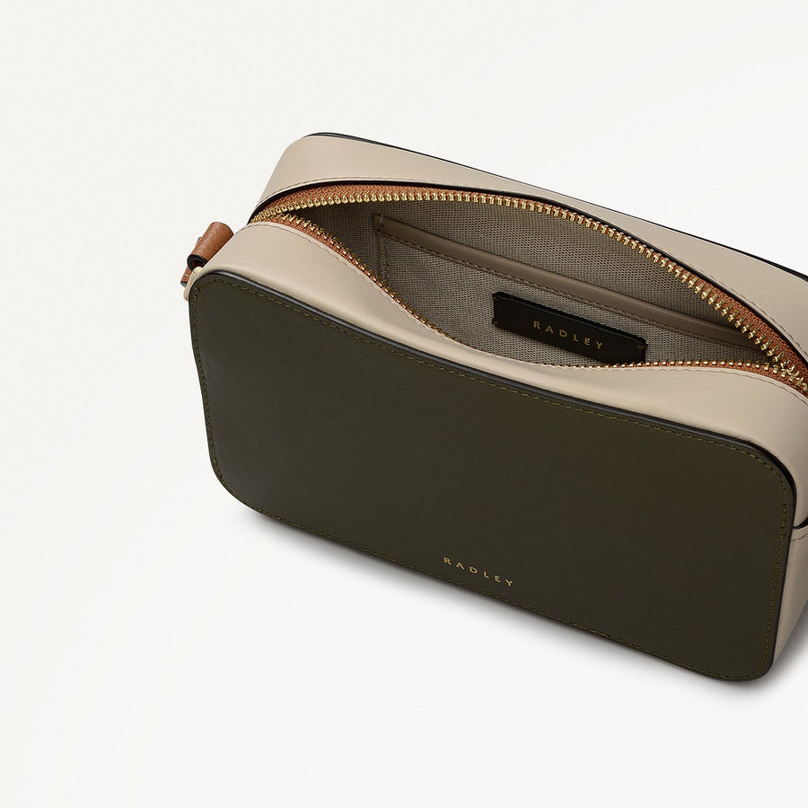 Beech Row Leather Mini Zip Around Cross Body Bag in Pine Needle - 112329